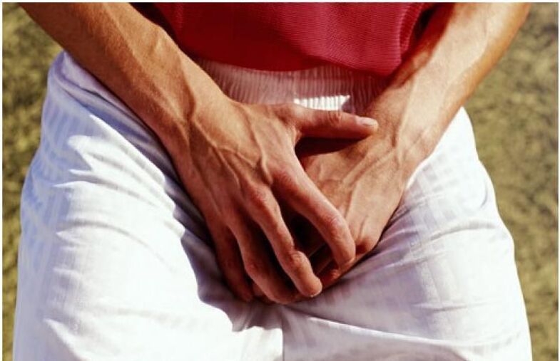 Pain combined with a mixture of blood in the discharge during ejaculation is a sign of a serious illness in a man. 